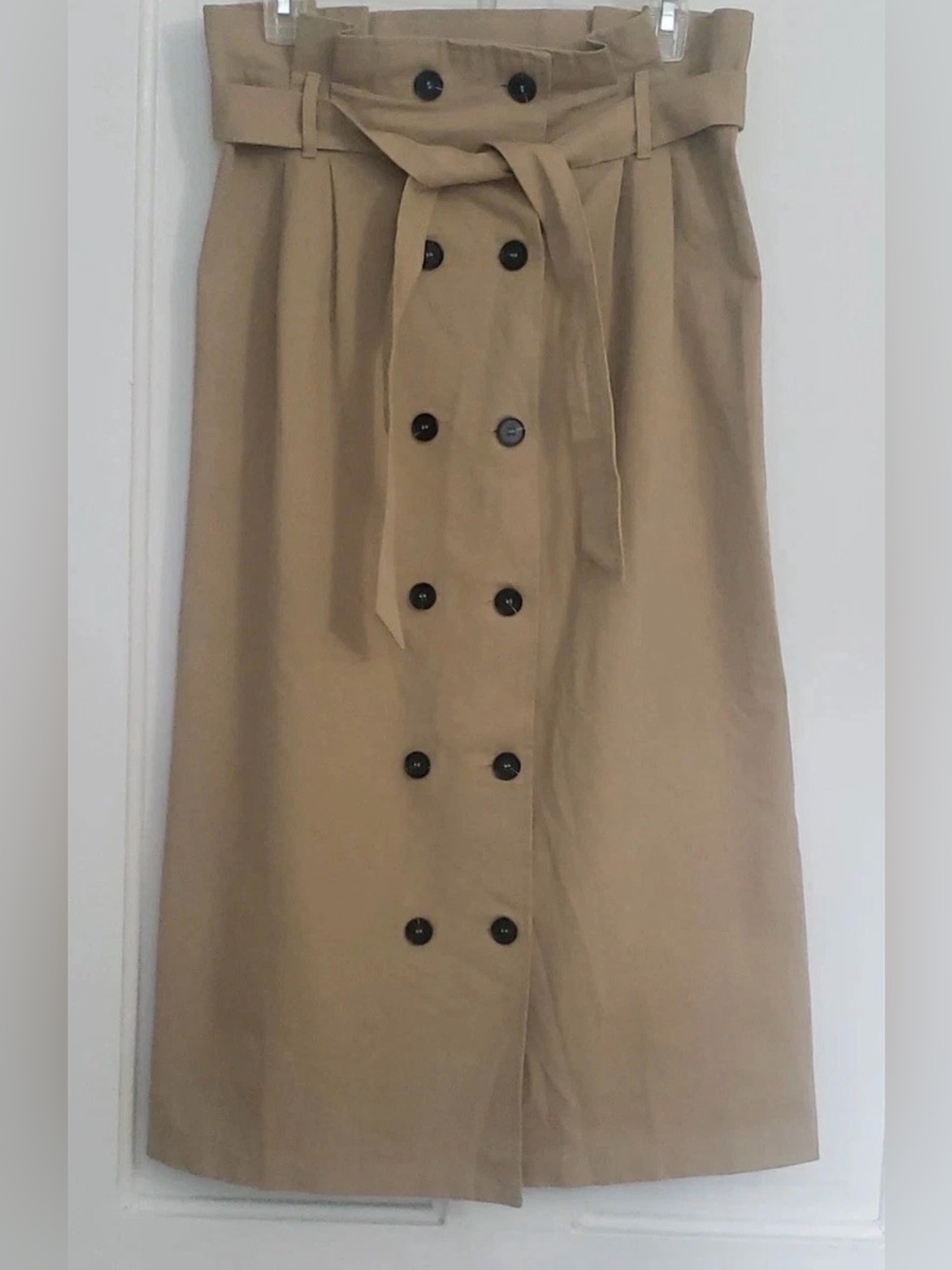 Lulu's Khaki Paperbag Waist Midi Skirt with Double-Breasted Buttons